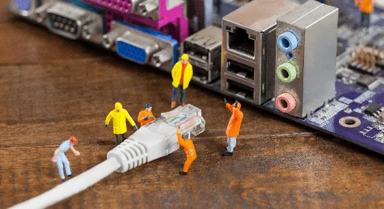 Active versus passive network infrastructure