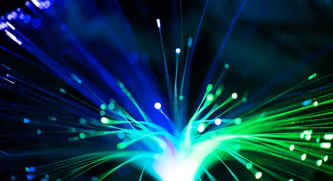 Single-Mode vs Multimode Fibre: Choosing a Backbone That Lasts